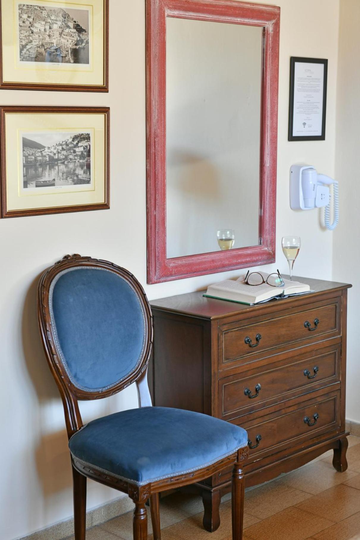 Athina Guesthouse 이드라 외부 사진
