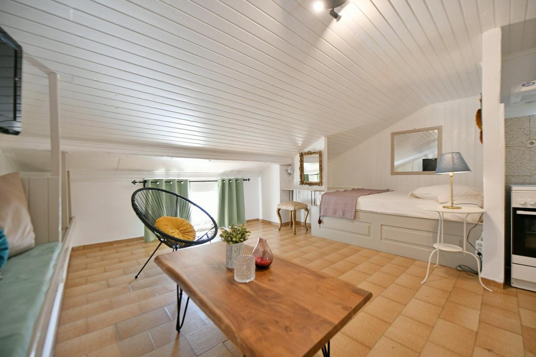 Athina Guesthouse 이드라 외부 사진