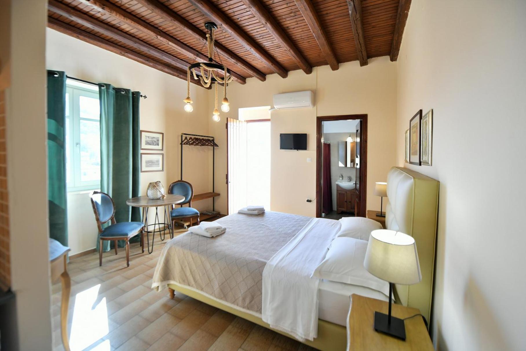 Athina Guesthouse 이드라 외부 사진